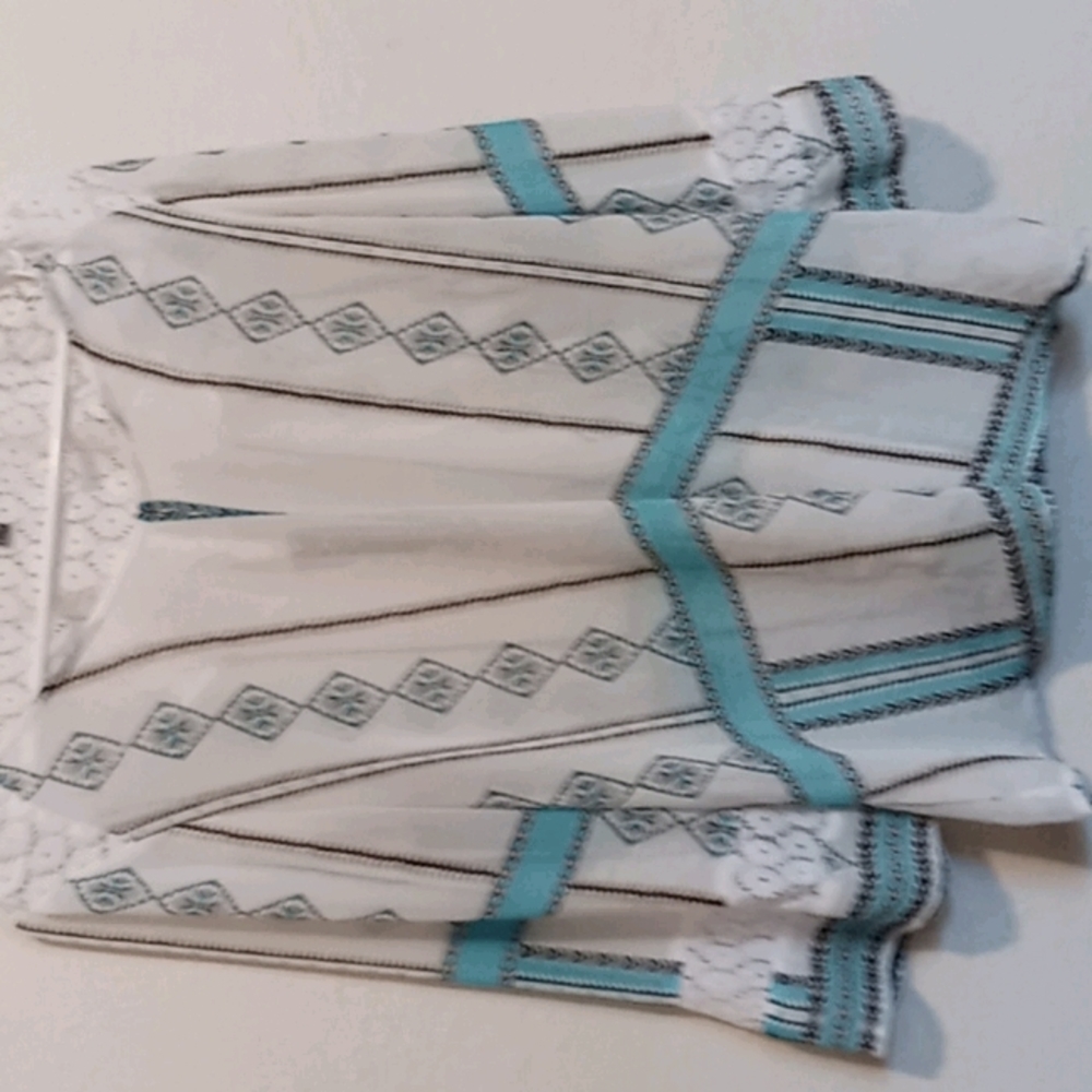 Woman's shirt
